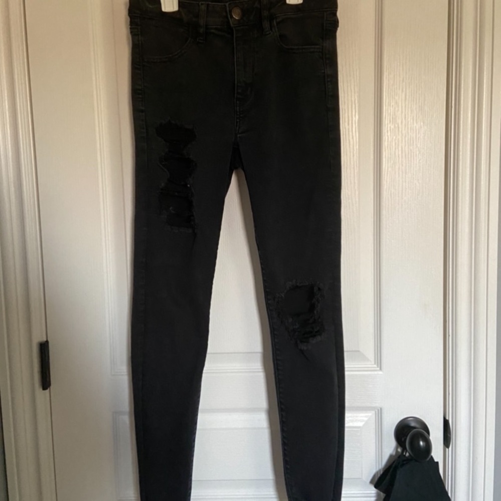 Ripped black jeans